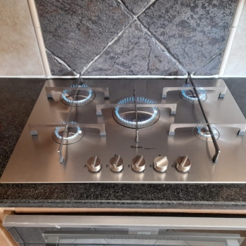 Electrical-Installations-in-East-Rand-Whirlpool-5-burner-gas-hob-on-a-change-over-switch-1